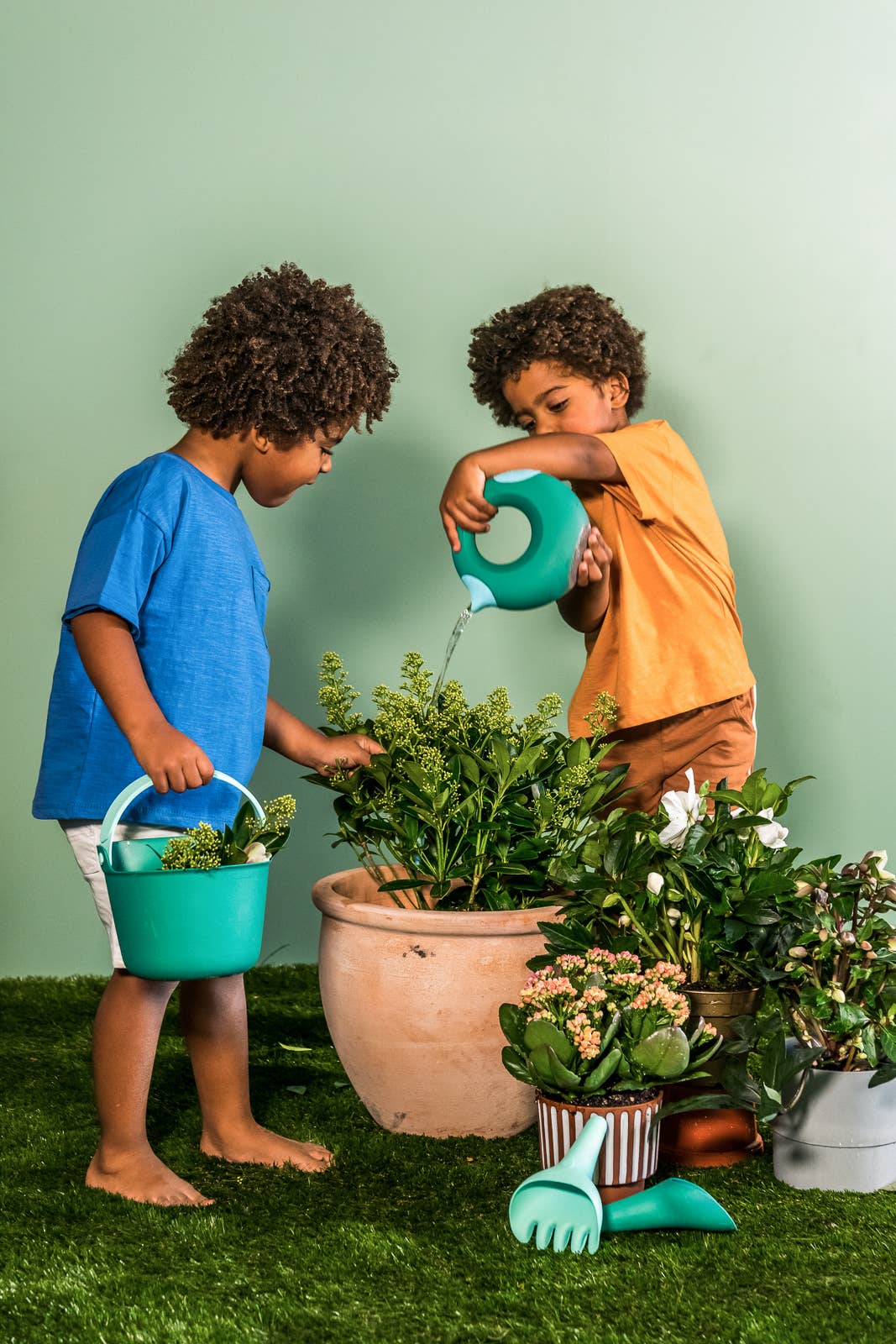 Quut Cana Small - Playful Watering Can. Beach and Sand Toy.