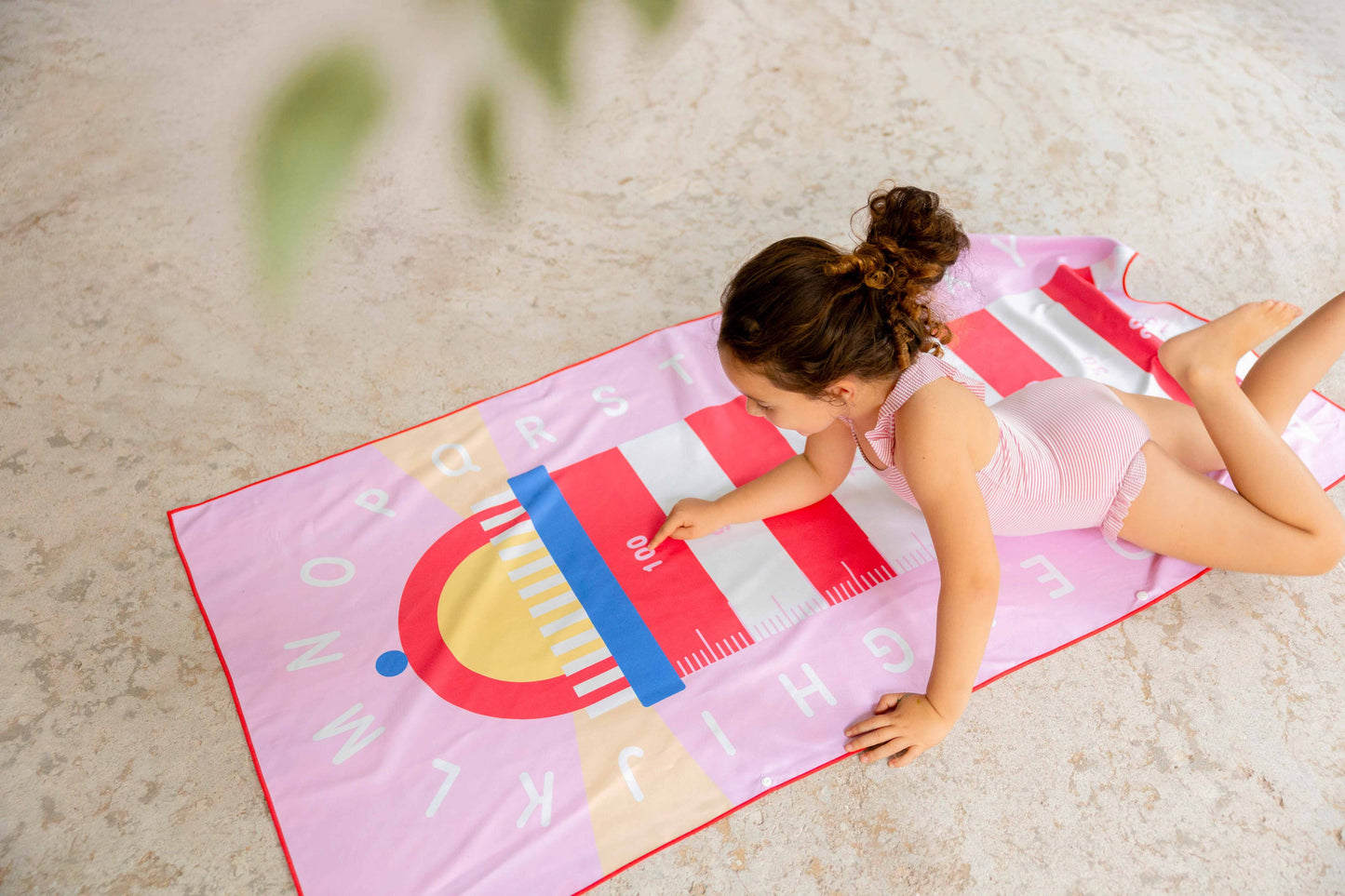 Quut Play Towels-Size L Interactive Design, Game & Patterns