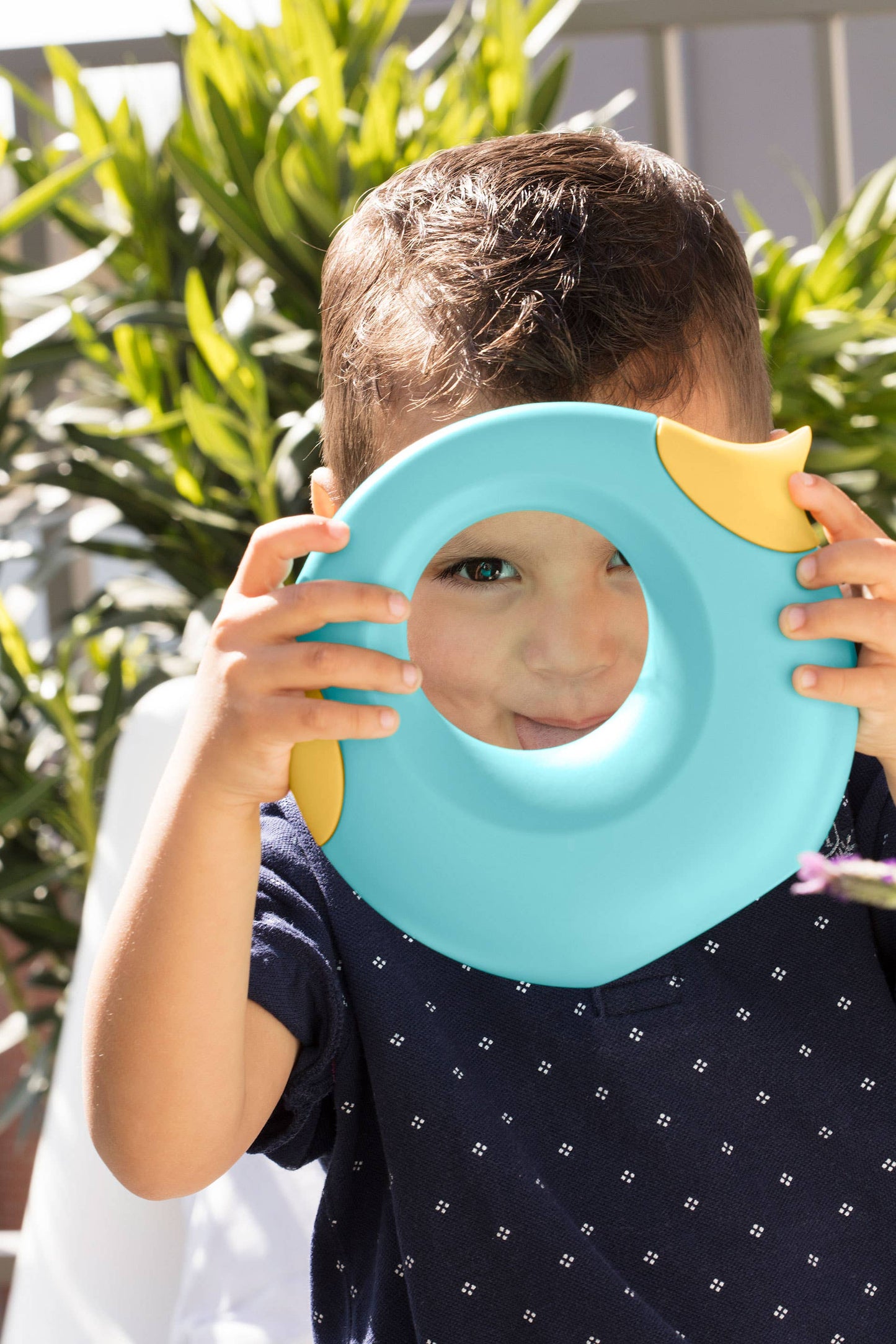 Quut Cana Small - Playful Watering Can. Beach and Sand Toy.