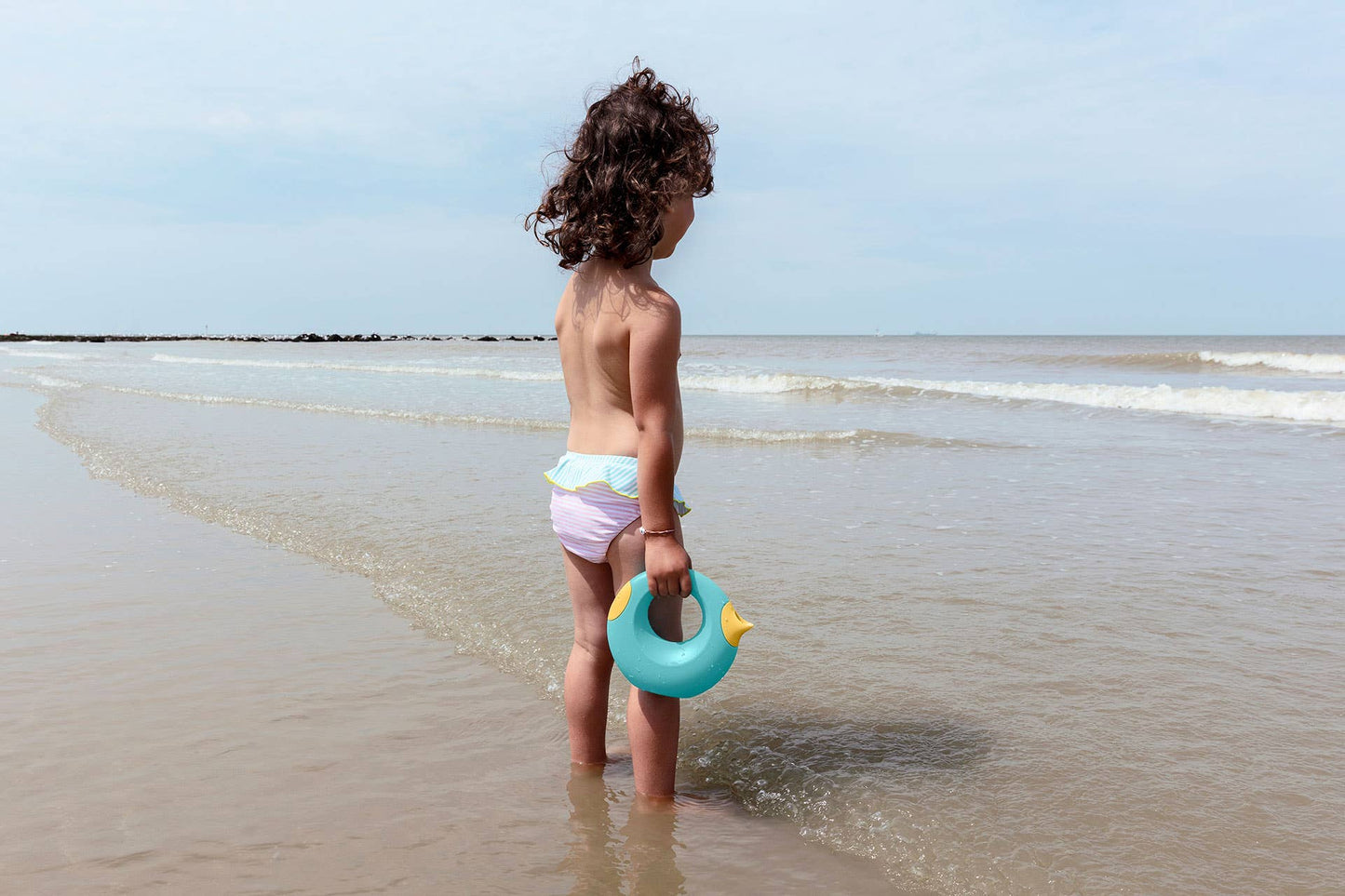 Quut Cana Small - Playful Watering Can. Beach and Sand Toy.