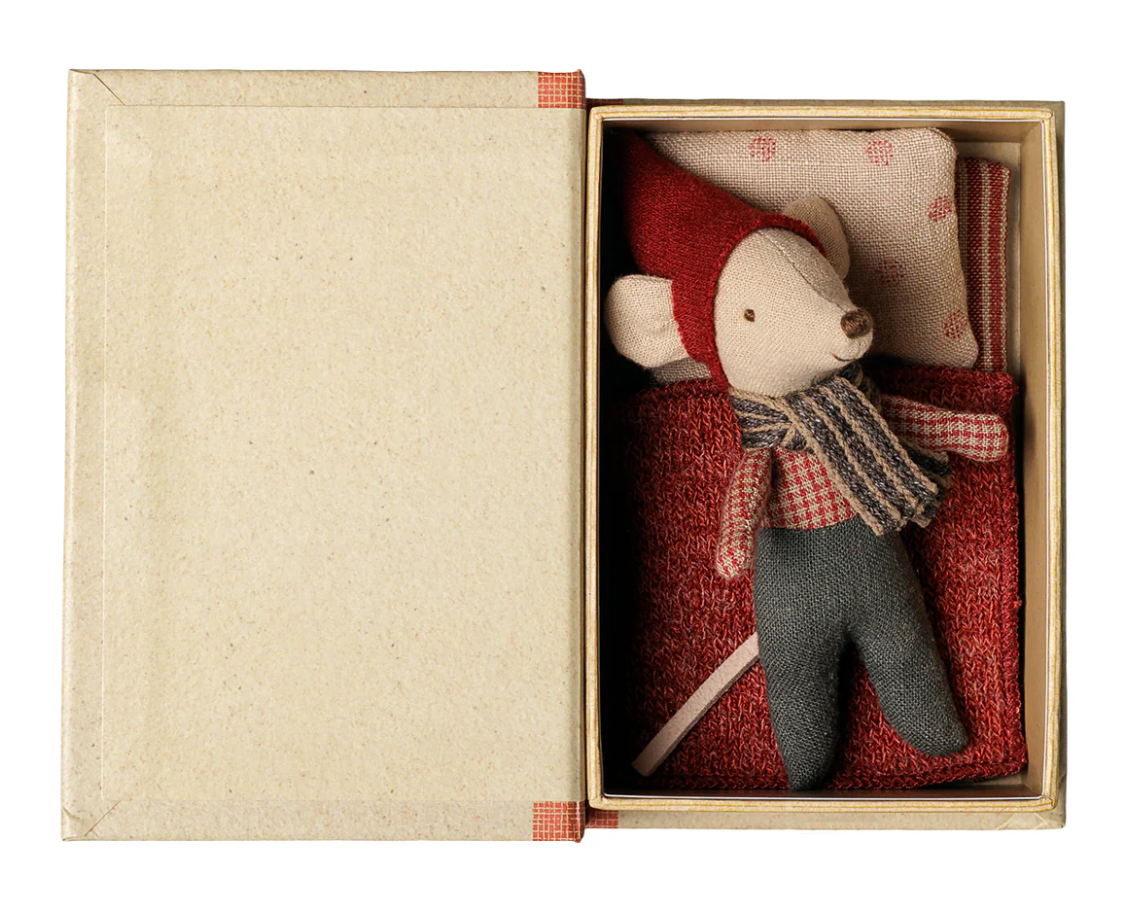PRE ORDER Christmas mouse, Baby in book