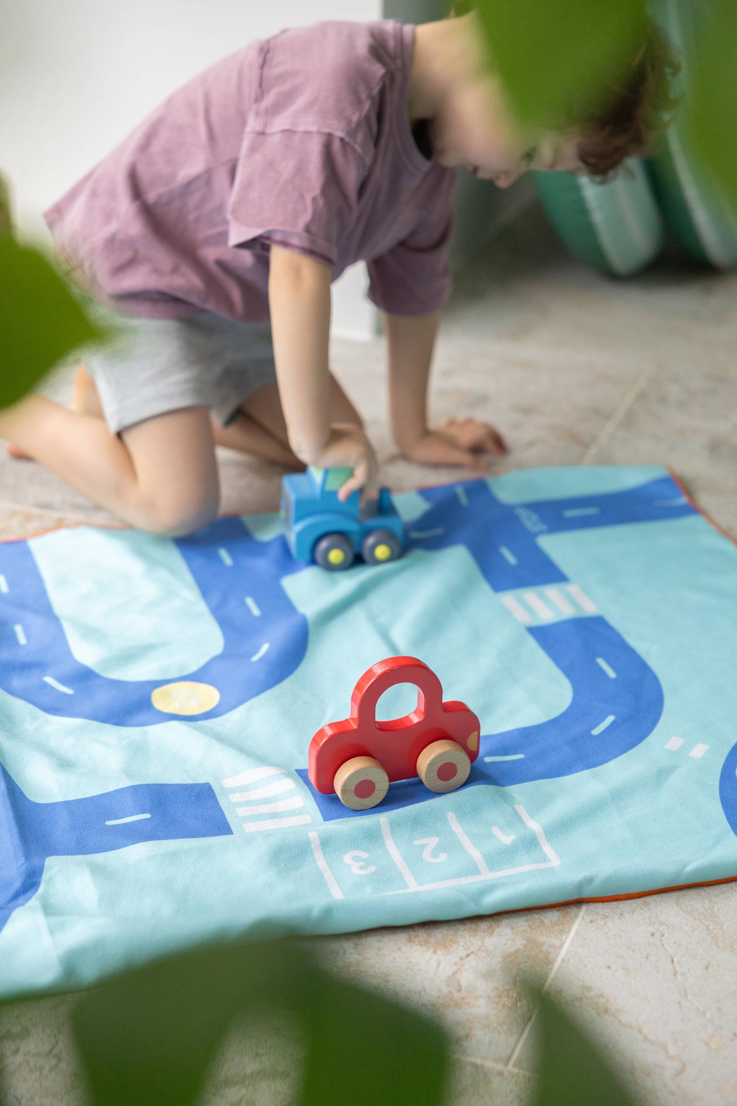 Quut Play Towels-Size M, Interactive Design, Game & Patterns - SAFARI