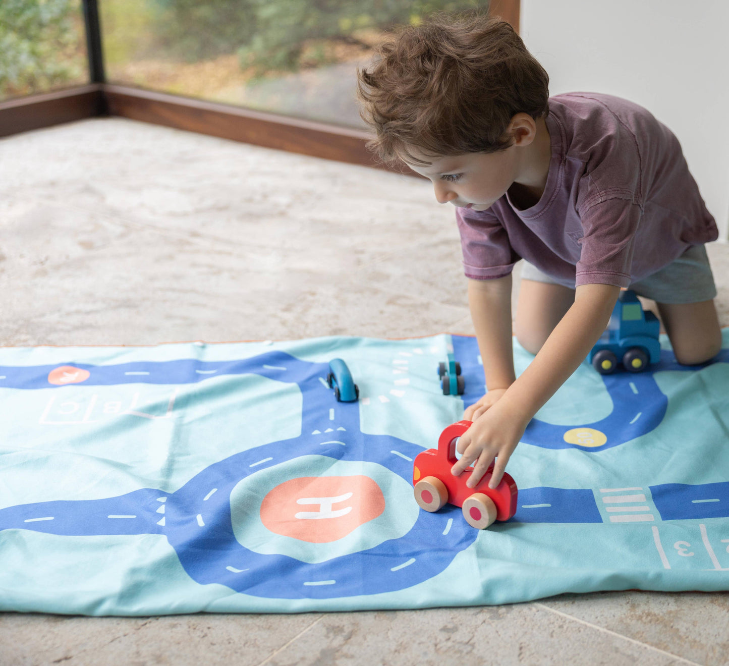 Quut Play Towels-Size M, Interactive Design, Game & Patterns - SAFARI