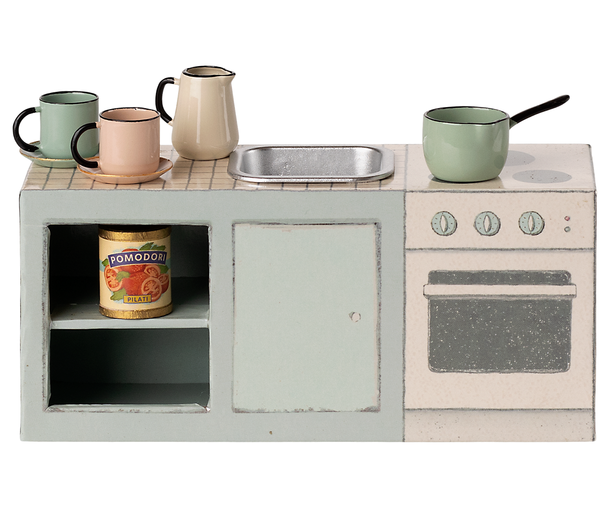Maileg Mouse kitchen with cups, pitcher and pot