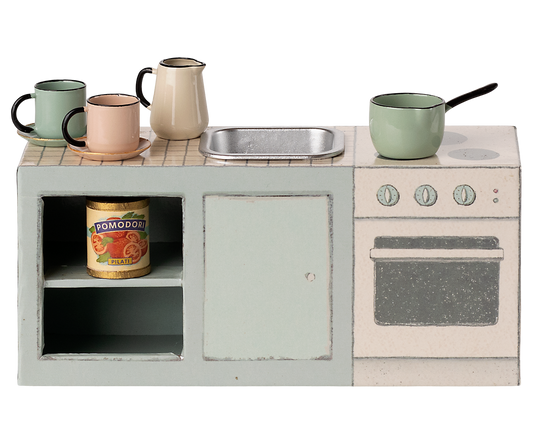 Maileg Mouse kitchen with cups, pitcher and pot
