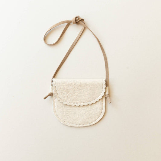 Little Girl Scalloped Leather Purse in Cream