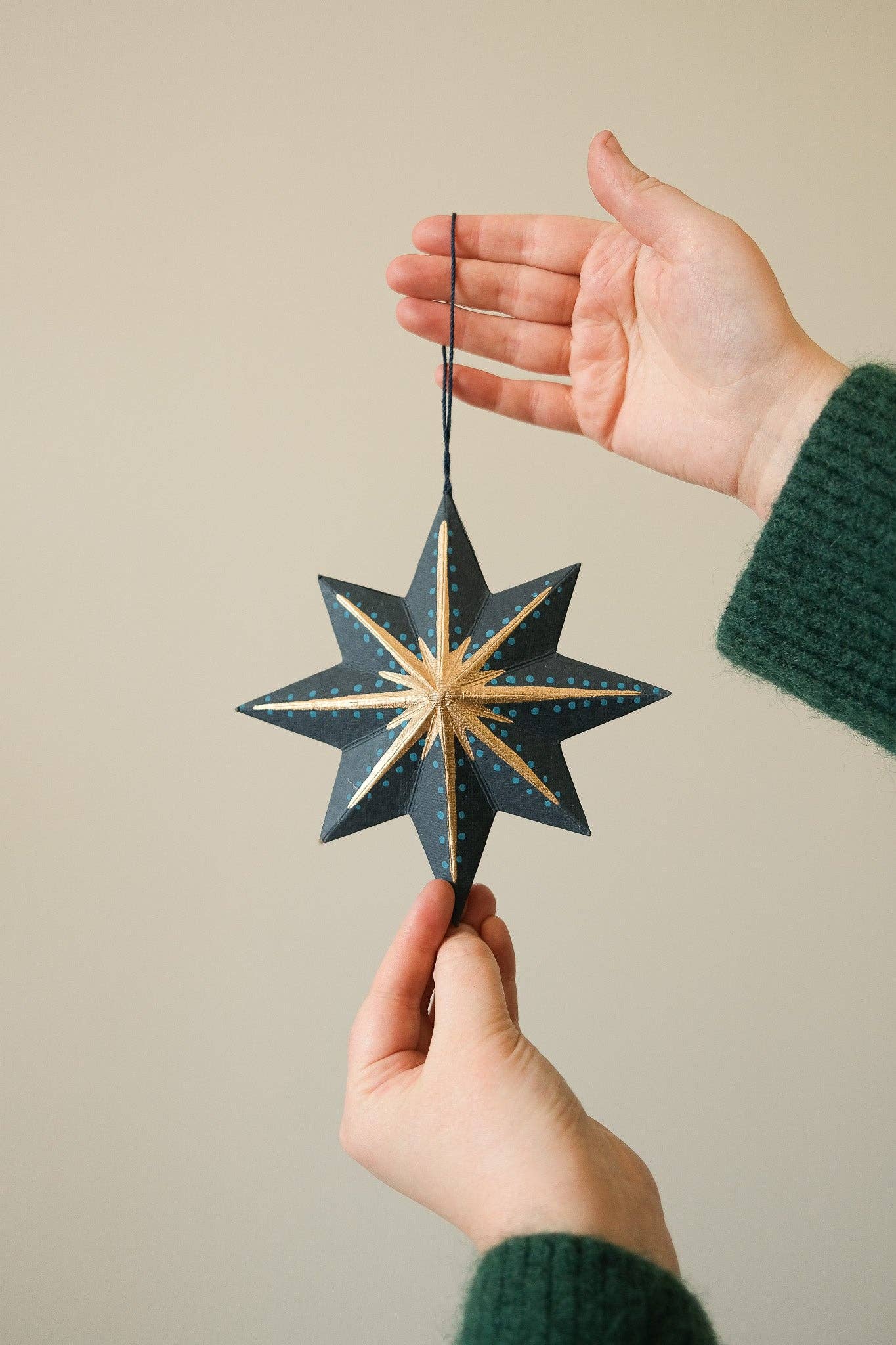 Twinkling Star Screen-Printed Board Decoration