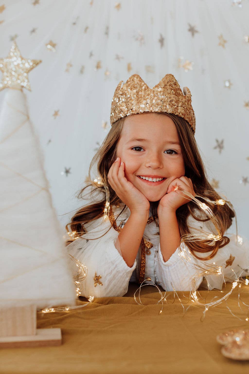 Couronne - sequins dorés